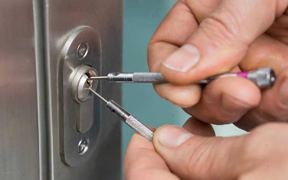 ouvrir une porte fermée à clé Drancy